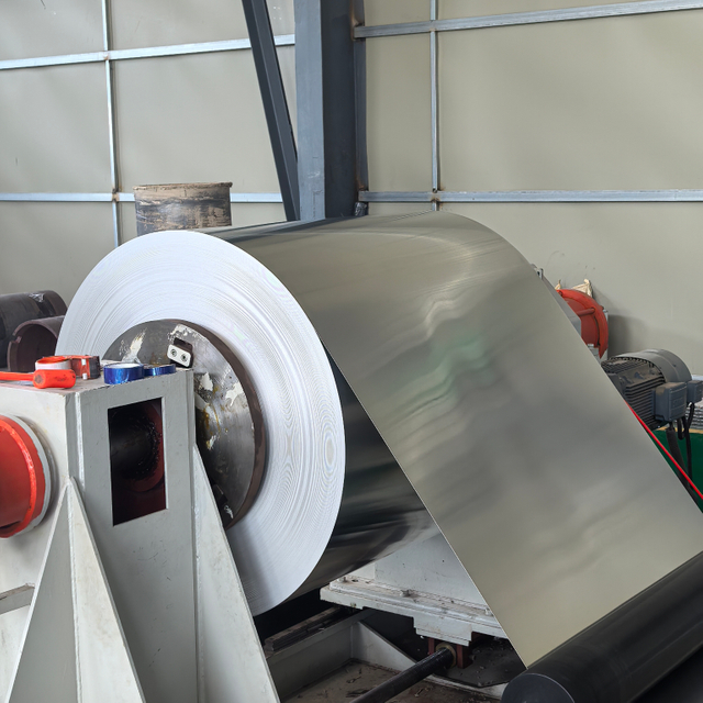 Καινοτομία τοίχου κουρτινών με κράμα αλουμινίου 3004 2,2 mm/1800 mm ματ προεπικαλυμμένο πηνίο αλουμινίου