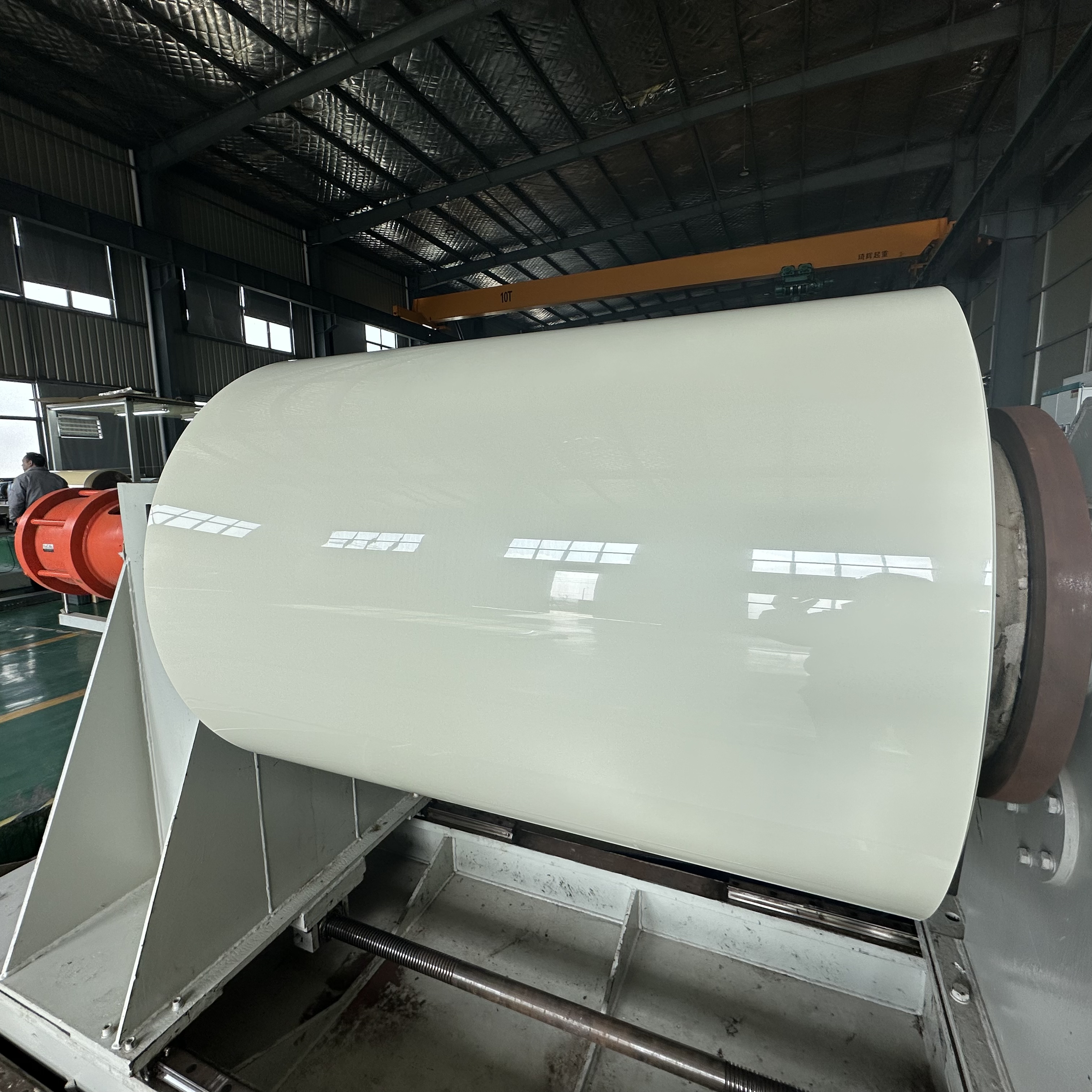 Cewka aluminiowa powlekana kolorem o wysokim połysku 0,5 mm H14 do pokryć dachowych komercyjnych i mieszkalnych