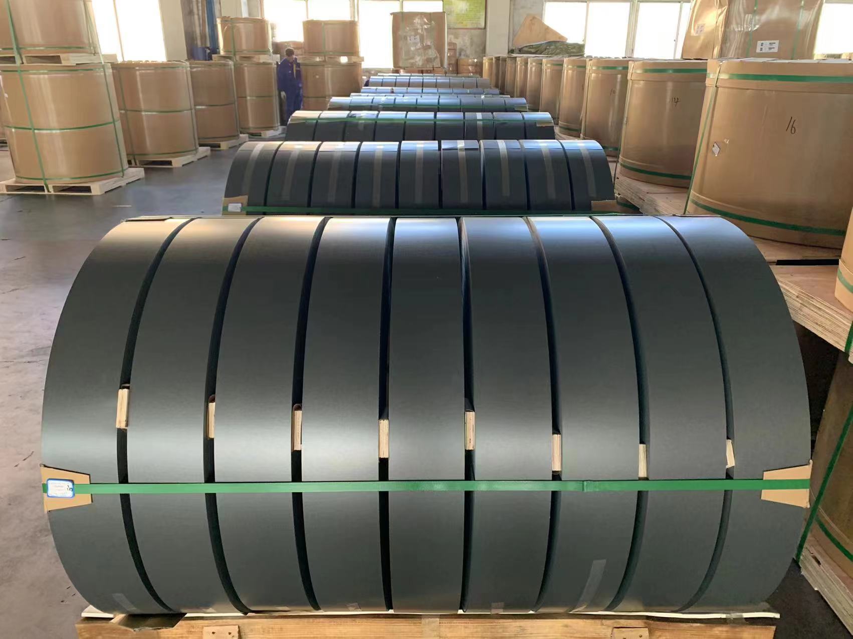 Coil Alwminiwm Gorchuddio Lliw 0.43 * 94 * C 3005 H47 ar gyfer Bleindiau